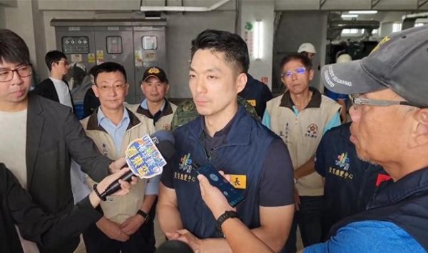 金御优配 台北不放台风假蒋万安遭洗版，台网友今还公道，称赞其决策正确